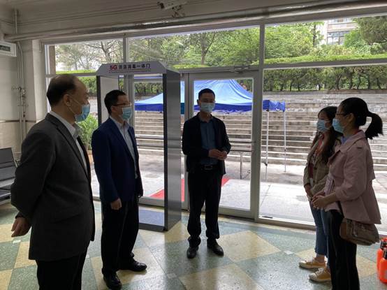 579c1106602a4791f011476c44a26ed